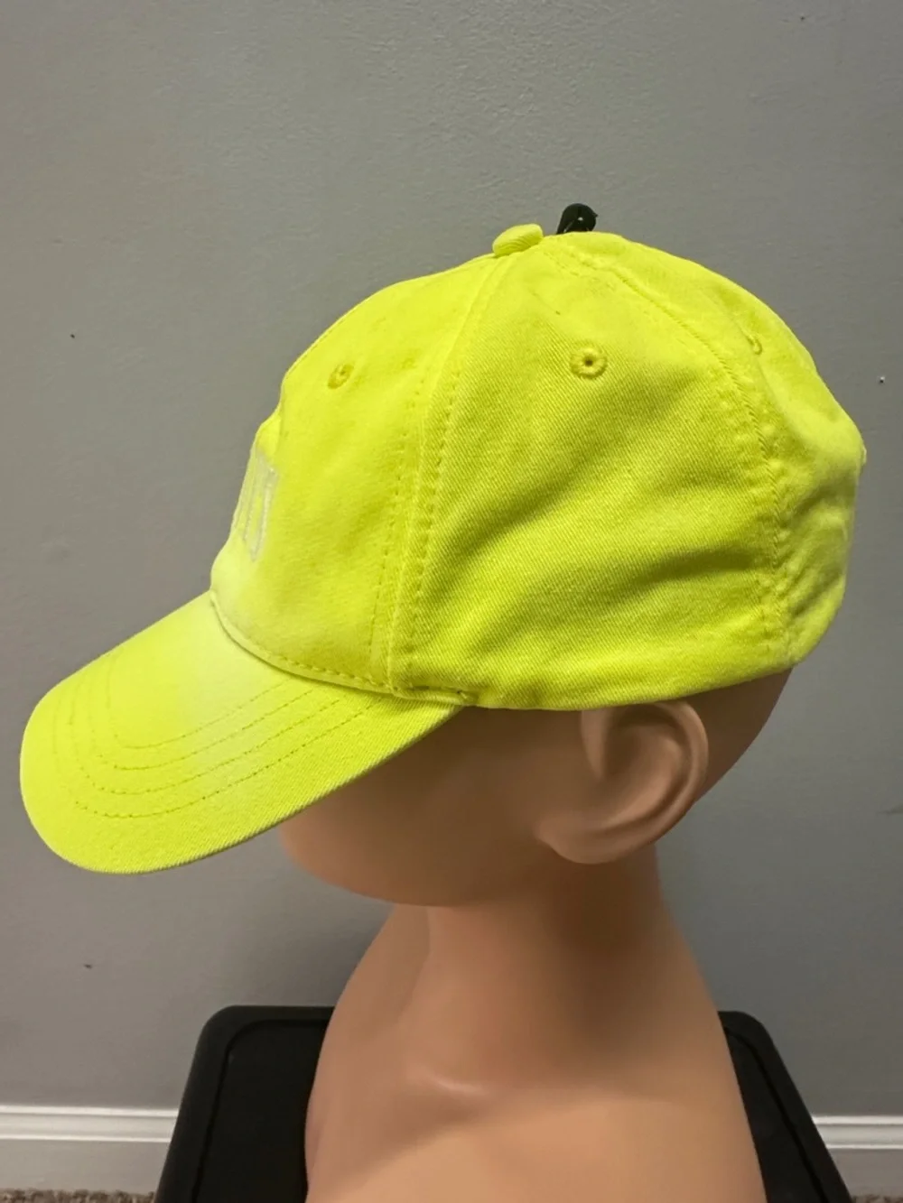Levi's Bright Neon Yellow Logo Cap